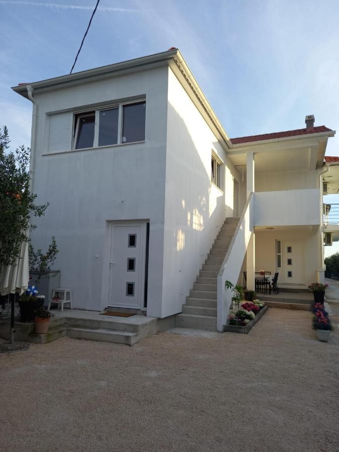 Apartmani Sara Bibinje Extérieur photo